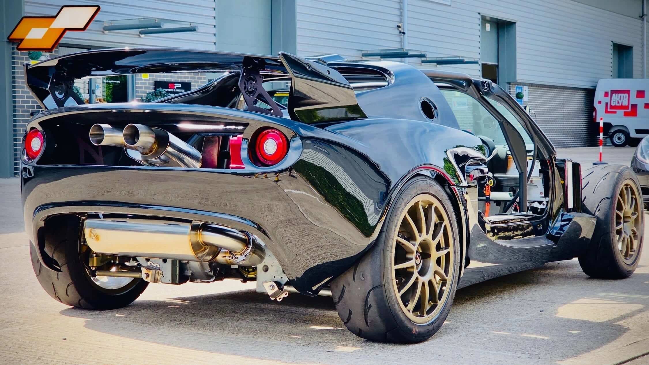 Jonny's K-swap Elige track build outside HQ