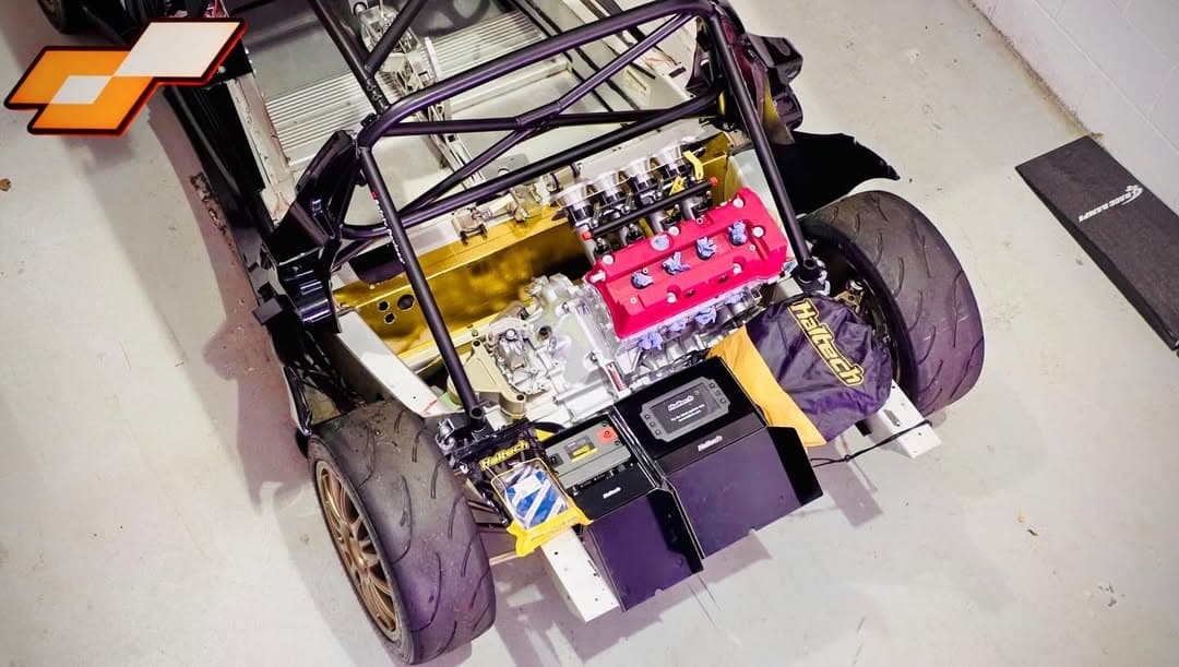 Mid-mounted Honda K-series engine with Haltech ECU and PDM units in the Elige K-swap