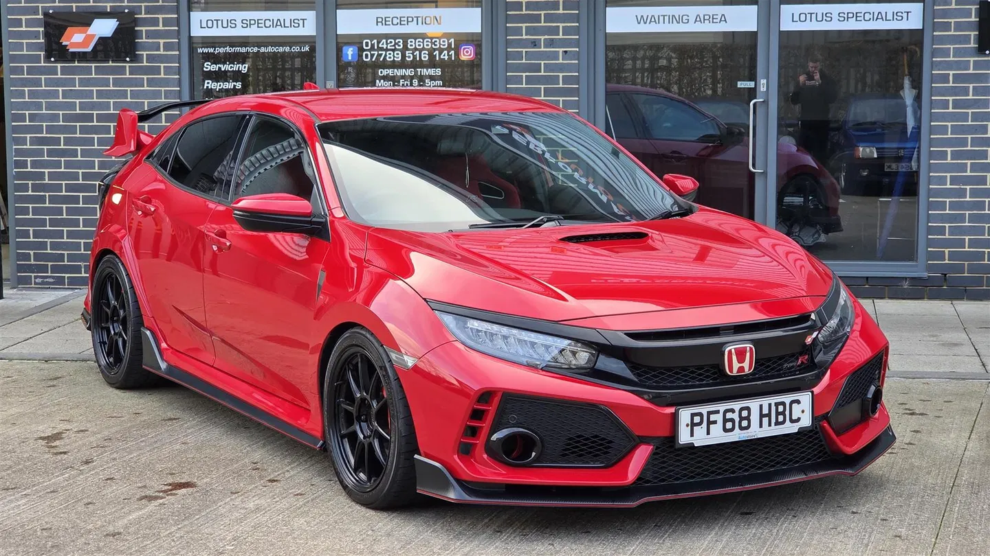 Honda Civic (MK9) VTEC Type R GT view 3