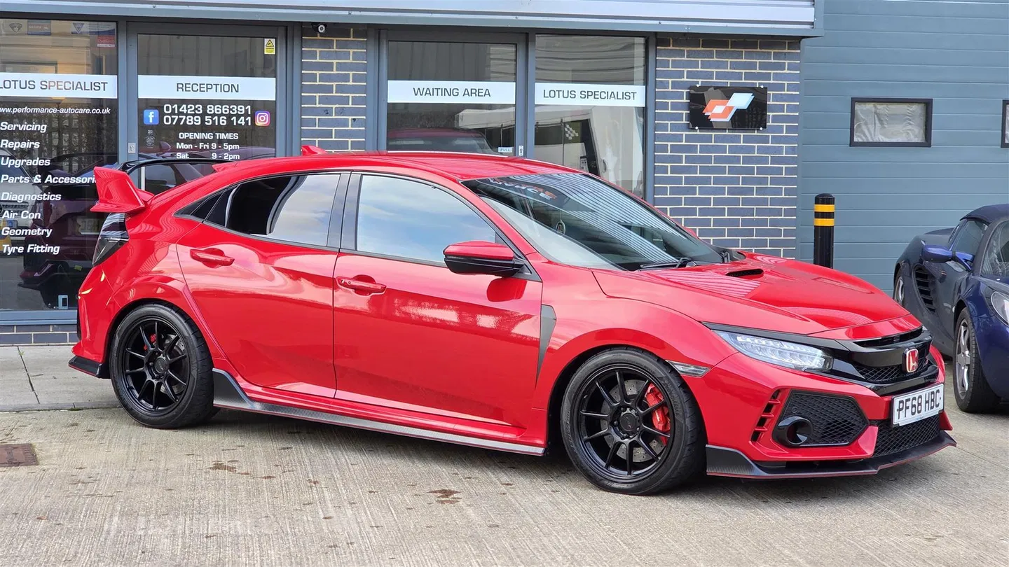 Honda Civic (MK9) VTEC Type R GT view 4